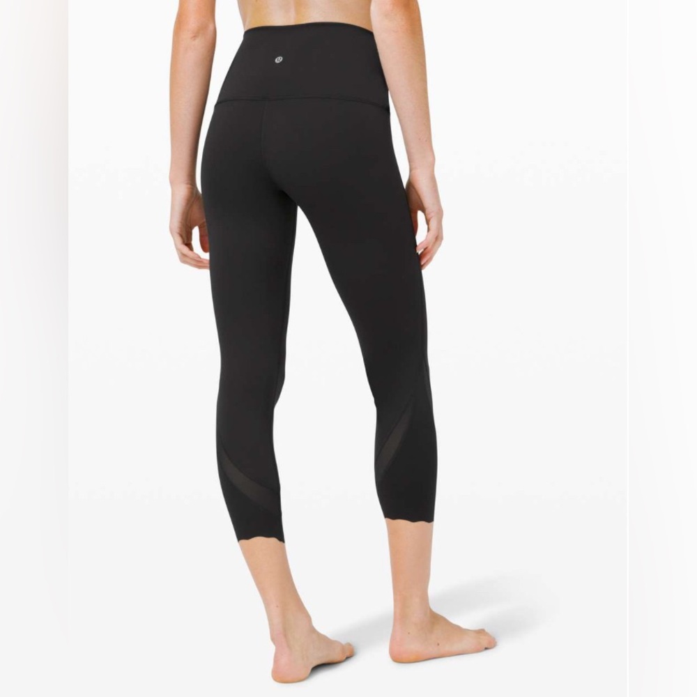 [Like New] Lululemon Wunder Under High-Rise Crop 23" Scallop hem|Black|Size 4